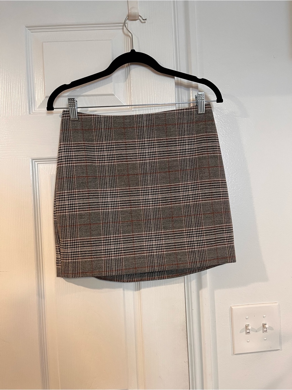 Express Skirt in Gray and Brown